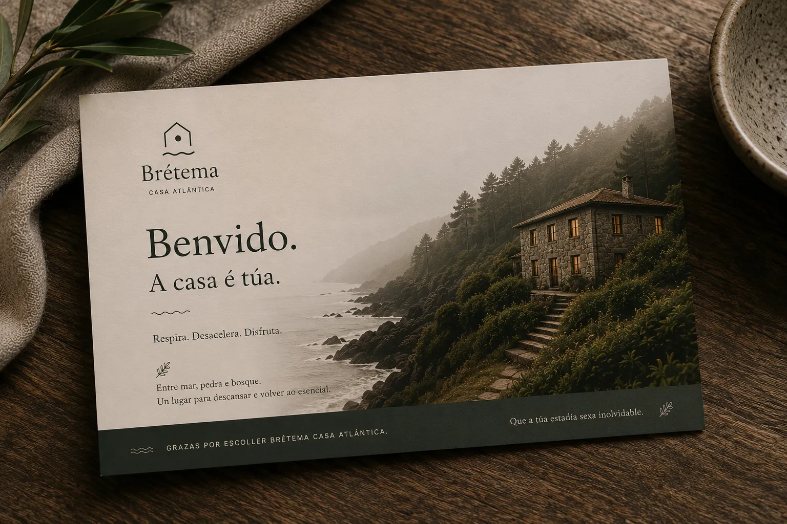 Brétema Casa Atlántica — mockup principal de identidade visual